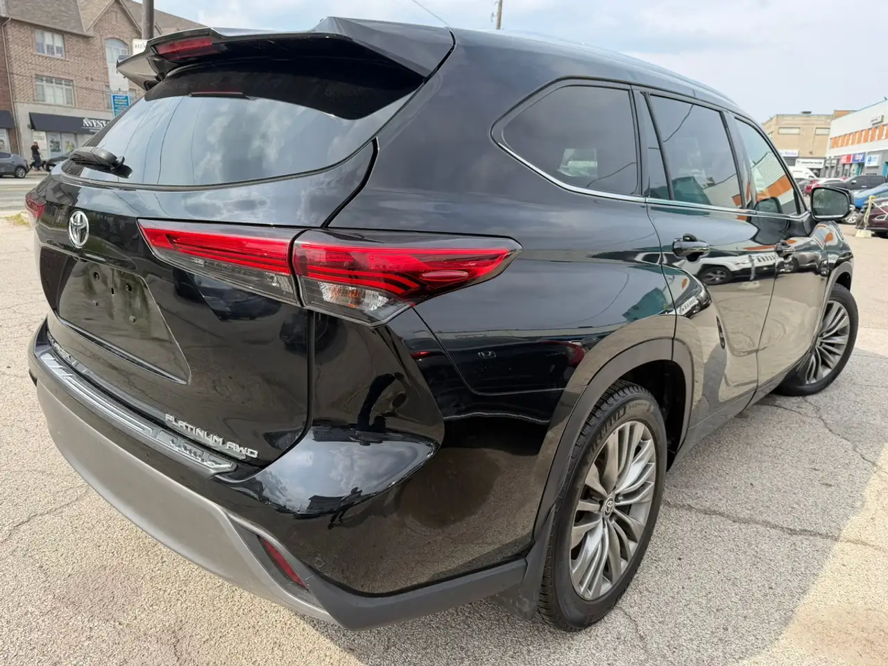 Toyota Highlander снимка Toyota Highlander