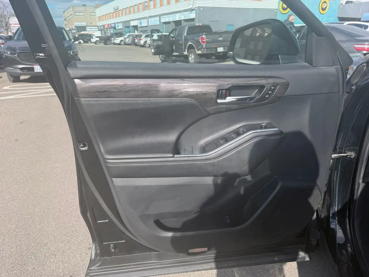 Toyota Highlander снимка Toyota Highlander