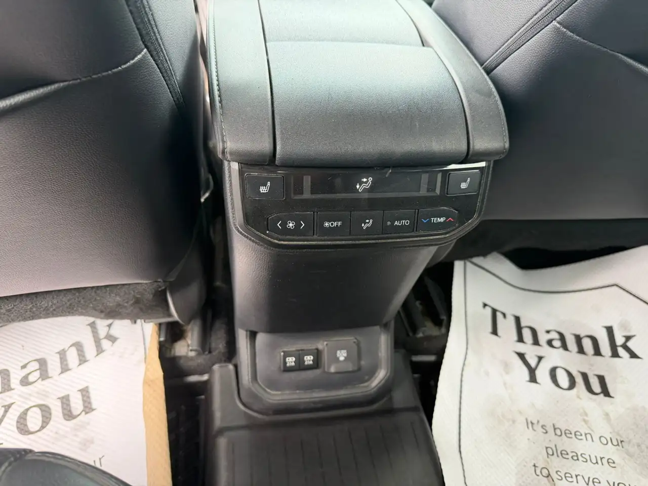 Toyota Highlander снимка Toyota Highlander