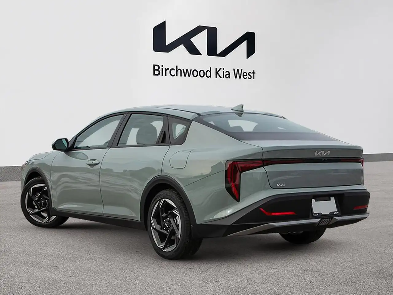 Kia K4 снимка Kia K4