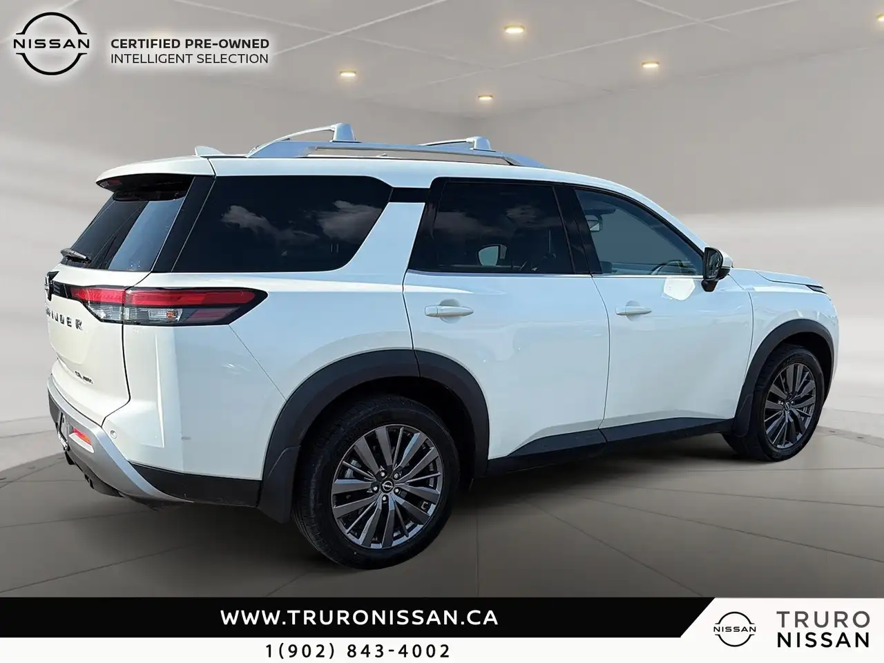 Nissan Pathfinder снимка Nissan Pathfinder