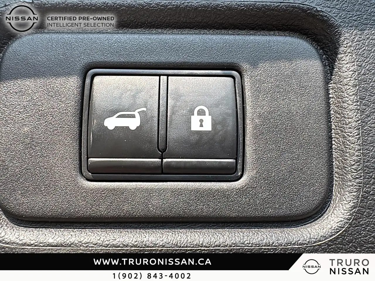Nissan Pathfinder снимка Nissan Pathfinder