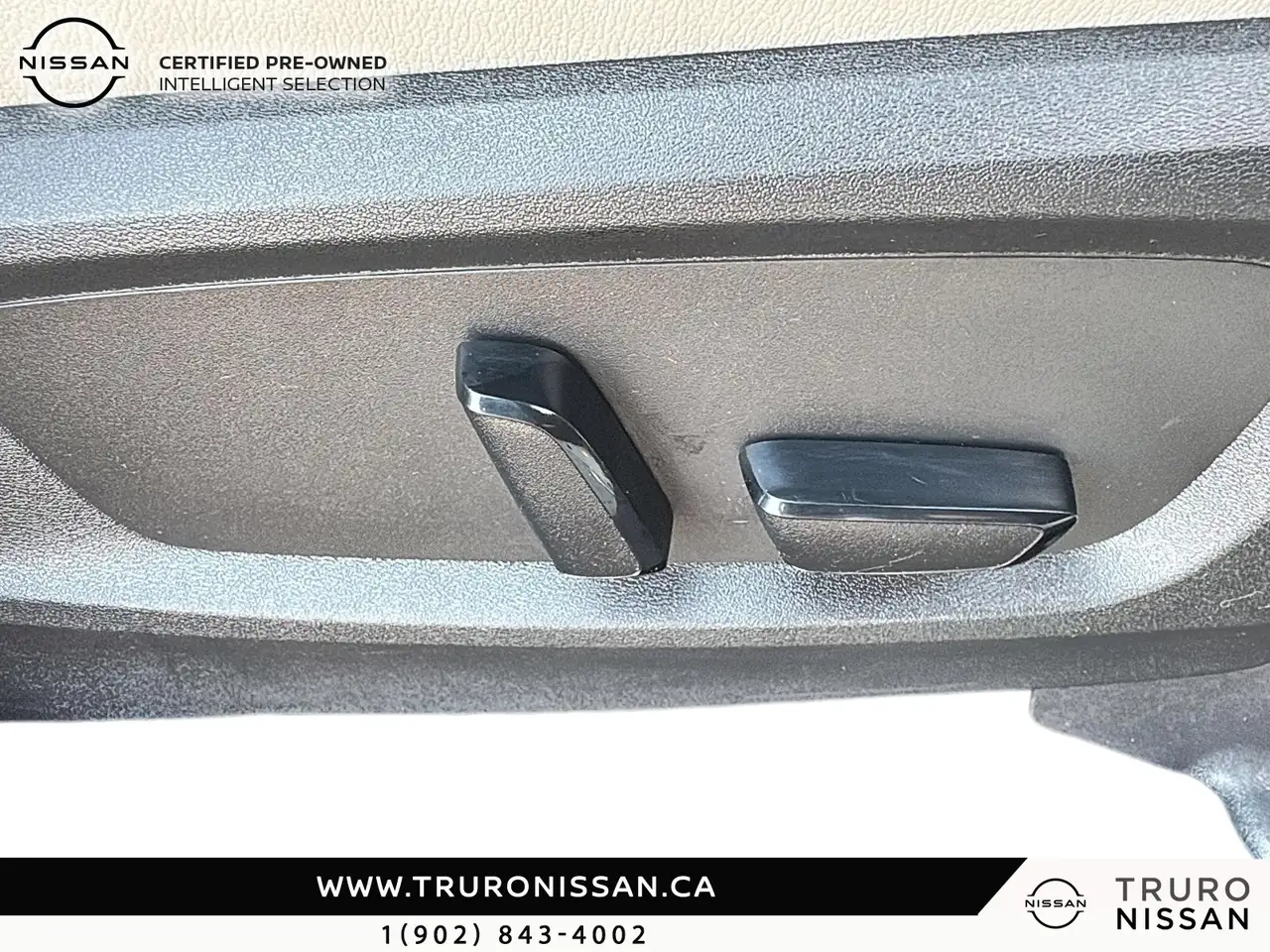 Nissan Pathfinder снимка Nissan Pathfinder