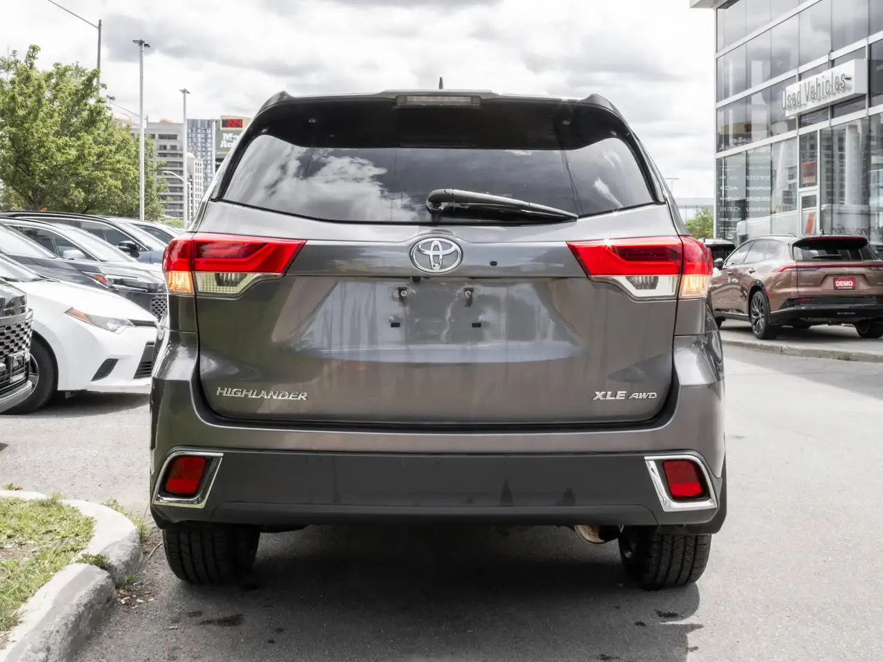 Toyota Highlander снимка Toyota Highlander