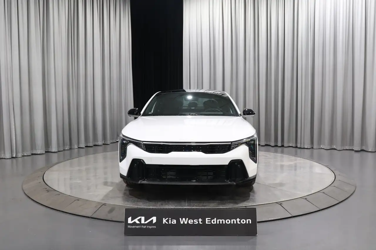 Kia K4 снимка Kia K4