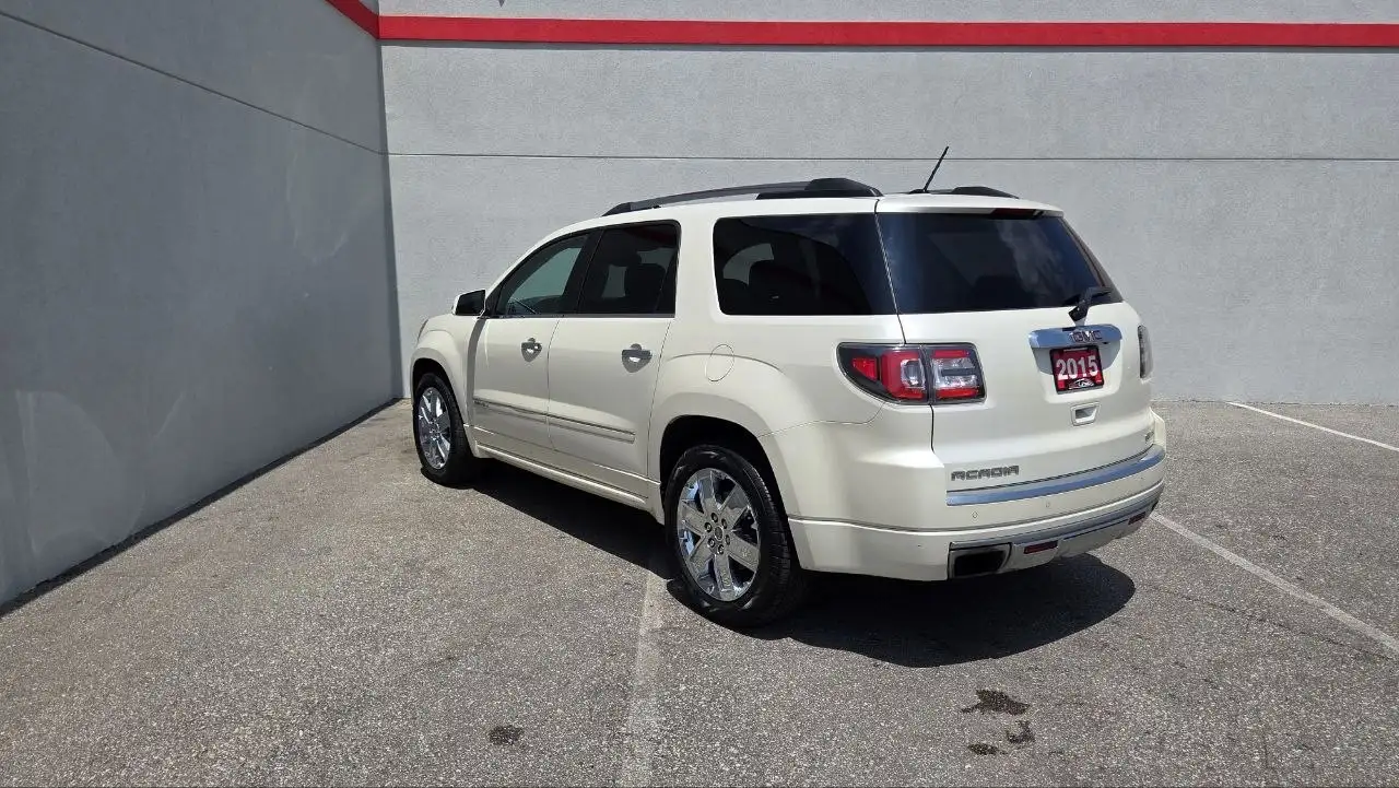 GMC Acadia photo GMC Acadia