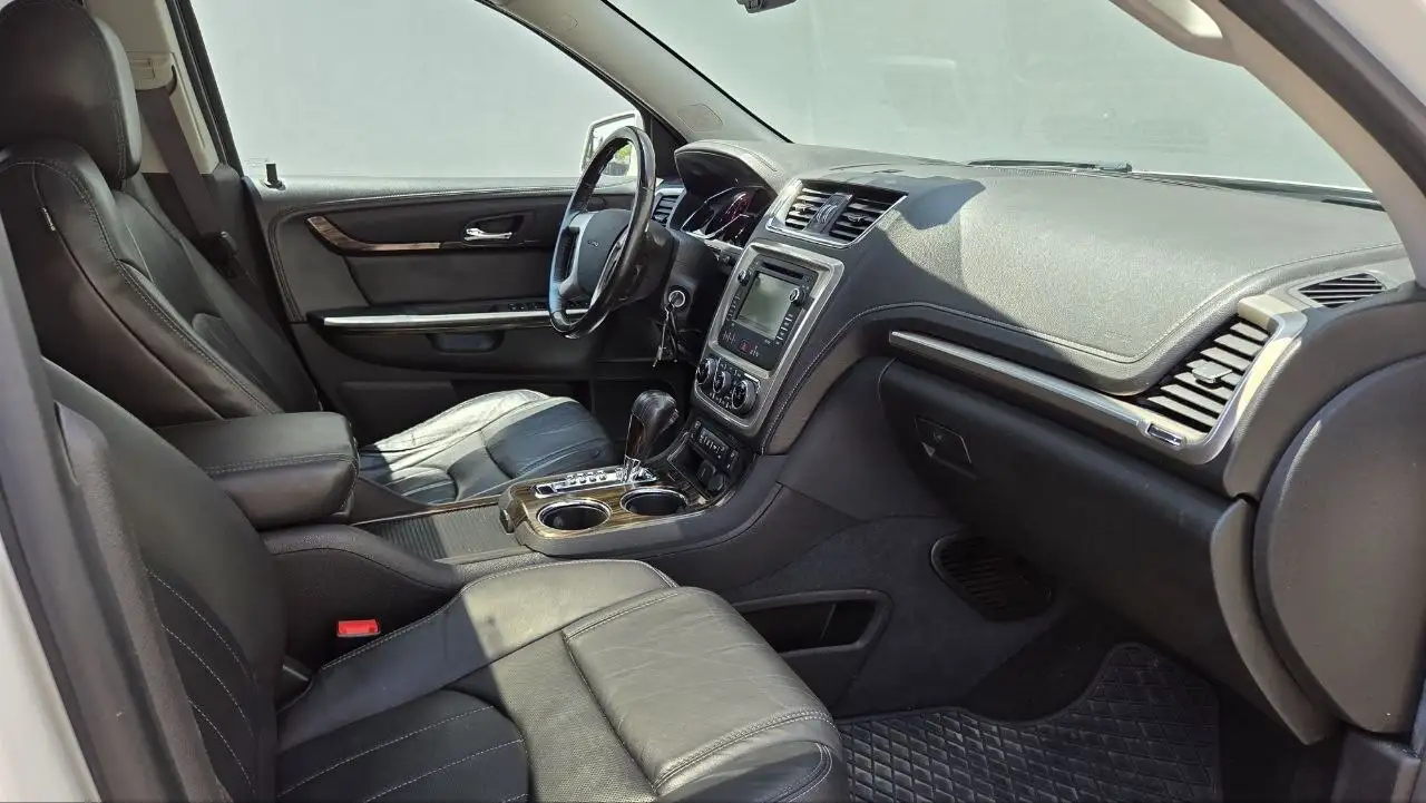 GMC Acadia photo GMC Acadia