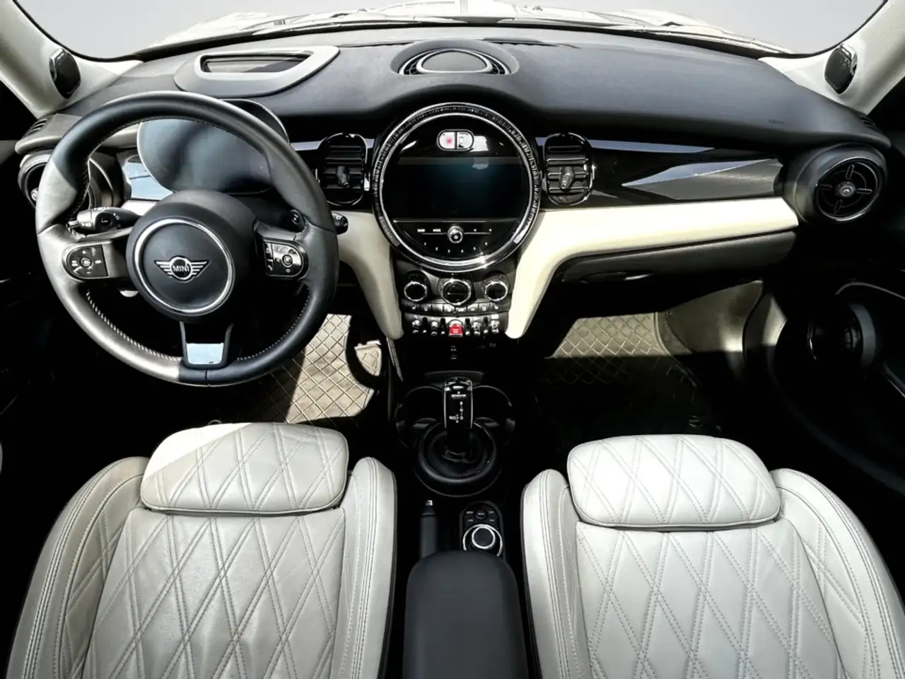 MINI 5 Door снимка MINI 5 Door