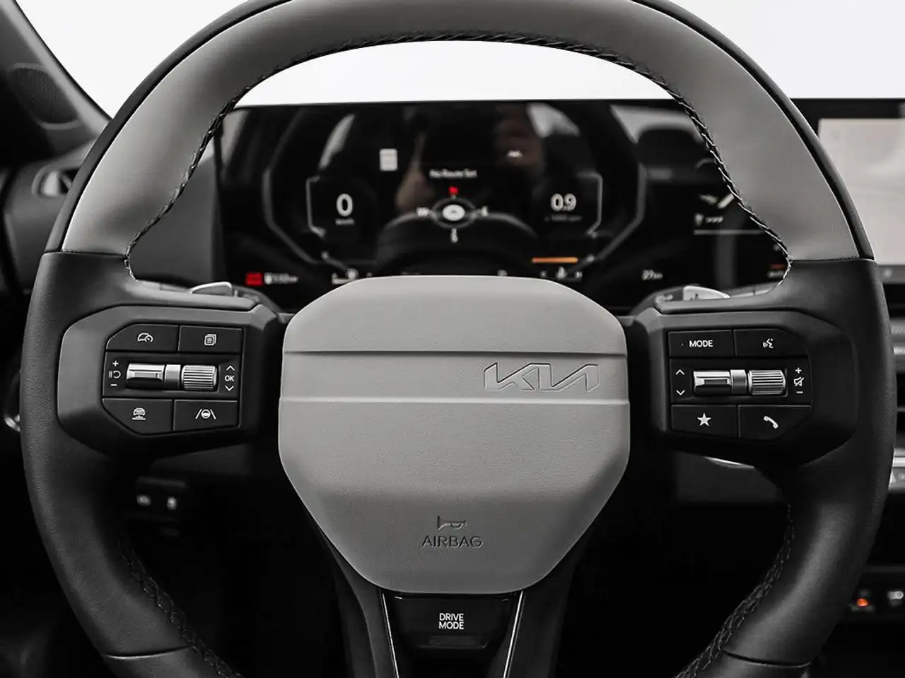Kia K4 снимка Kia K4
