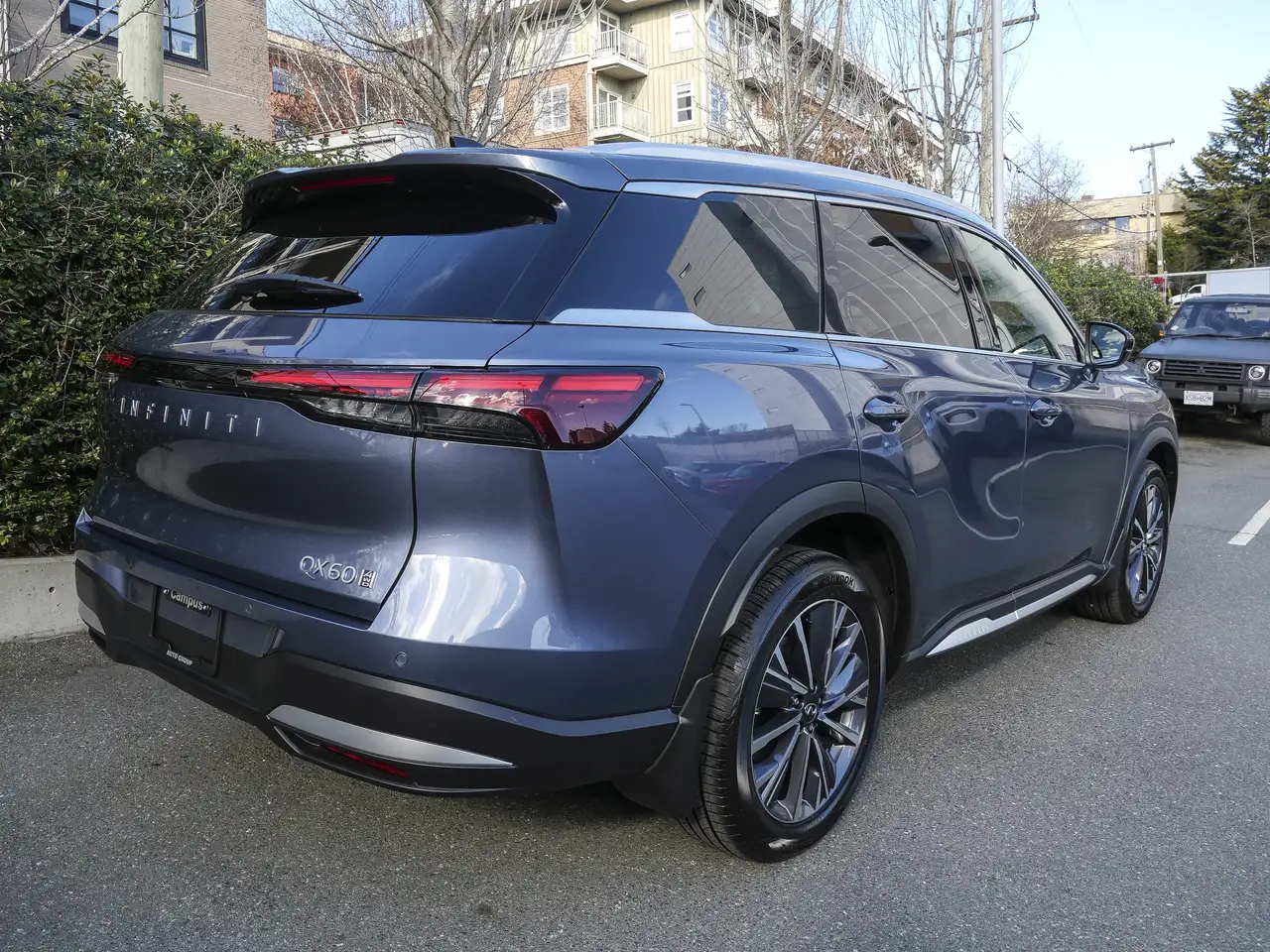 Infiniti QX60 снимка Infiniti QX60