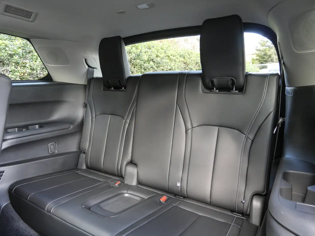 Infiniti QX60 снимка Infiniti QX60