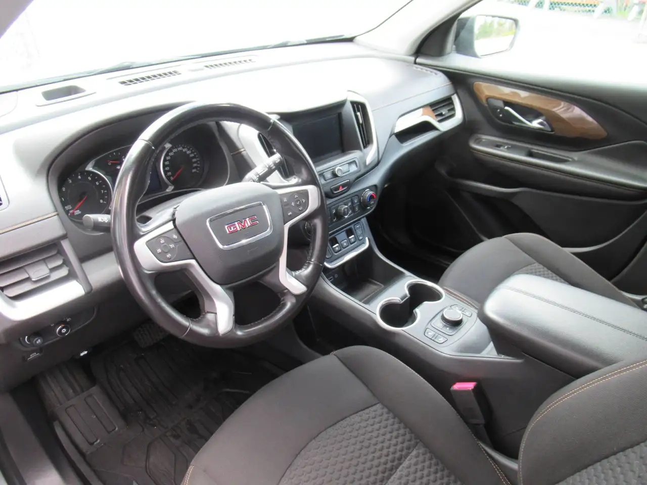 GMC Terrain photo GMC Terrain