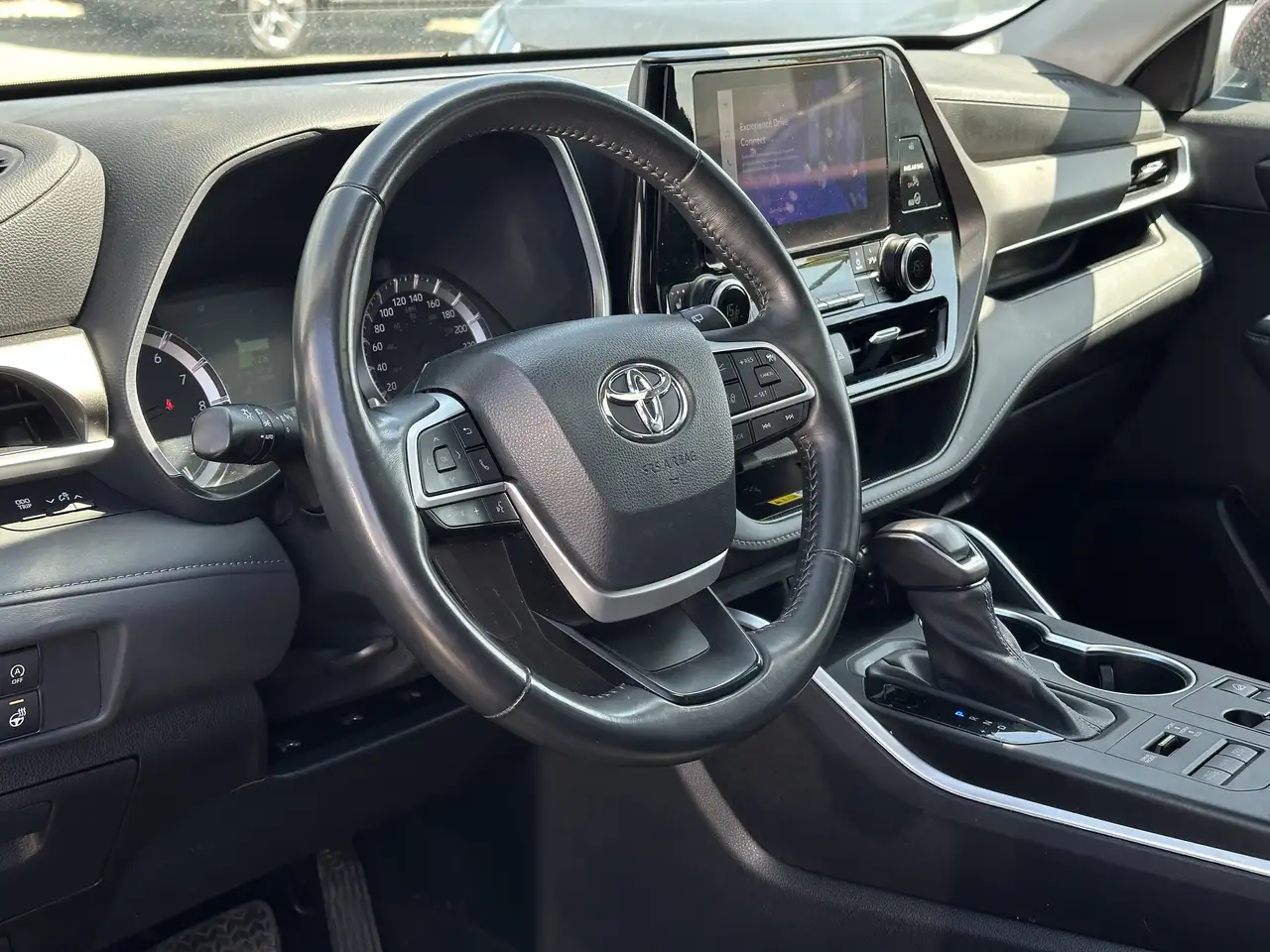 Toyota Highlander photo Toyota Highlander
