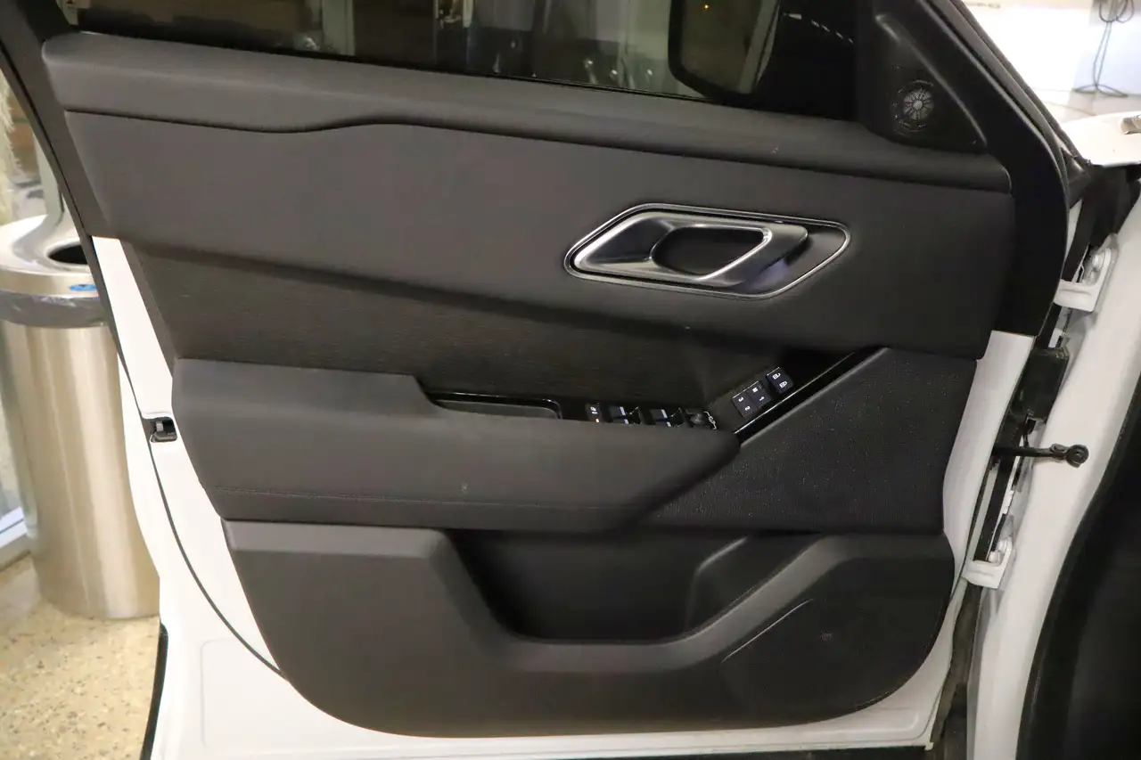 Land Rover Range Rover Velar снимка Land Rover Range Rover Velar