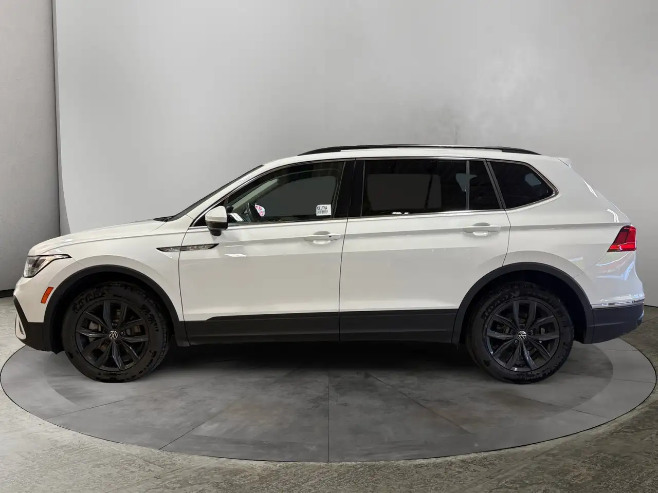 Volkswagen Tiguan photo Volkswagen Tiguan