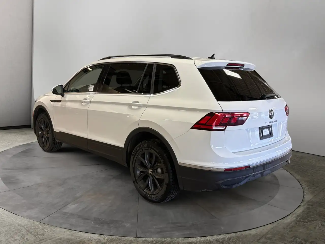 Volkswagen Tiguan photo Volkswagen Tiguan