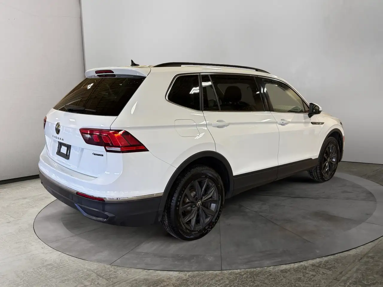 Volkswagen Tiguan photo Volkswagen Tiguan