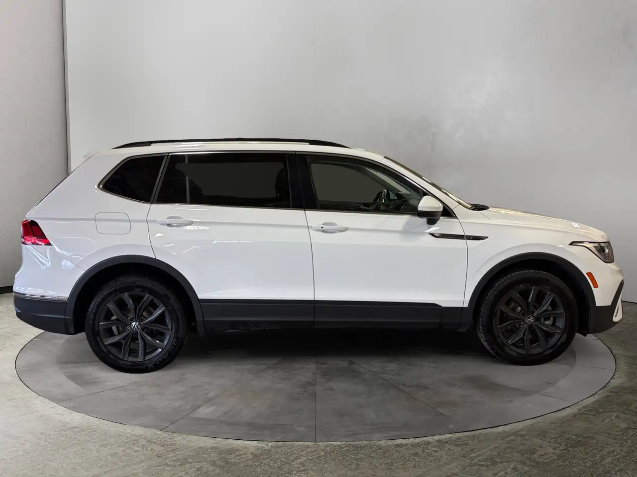 Volkswagen Tiguan photo Volkswagen Tiguan