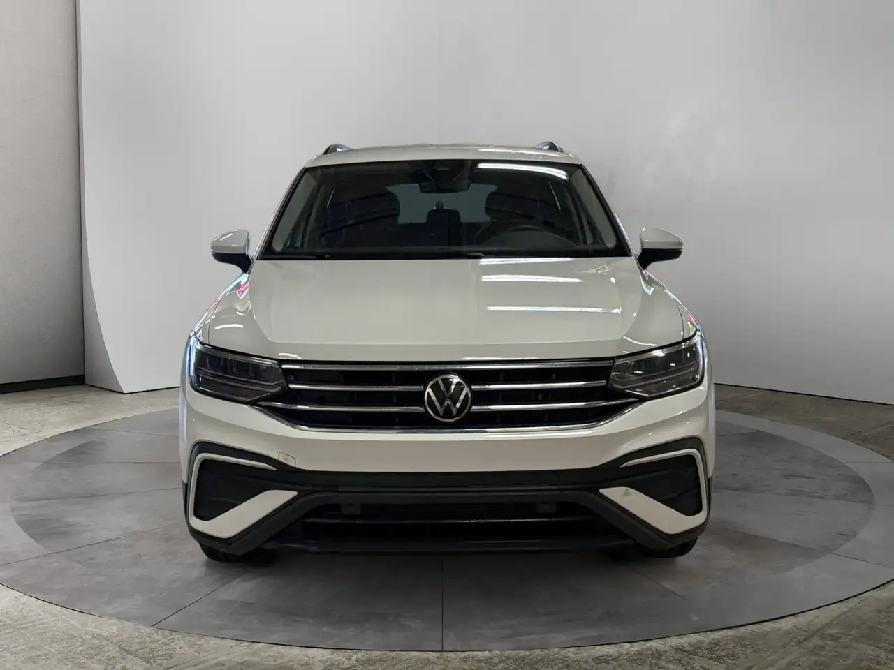 Volkswagen Tiguan photo Volkswagen Tiguan