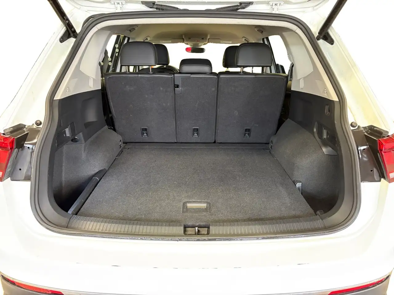 Volkswagen Tiguan photo Volkswagen Tiguan