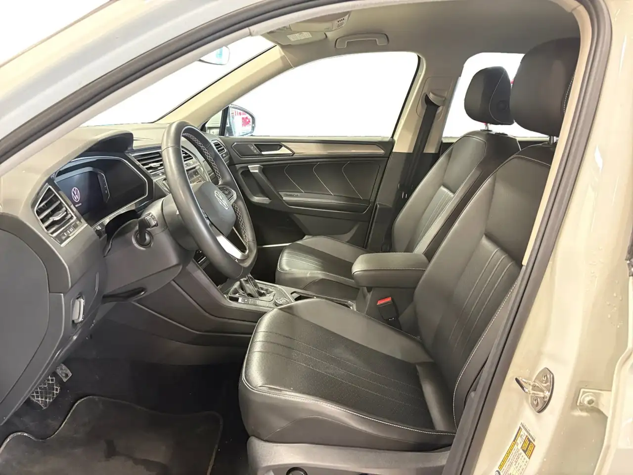 Volkswagen Tiguan photo Volkswagen Tiguan