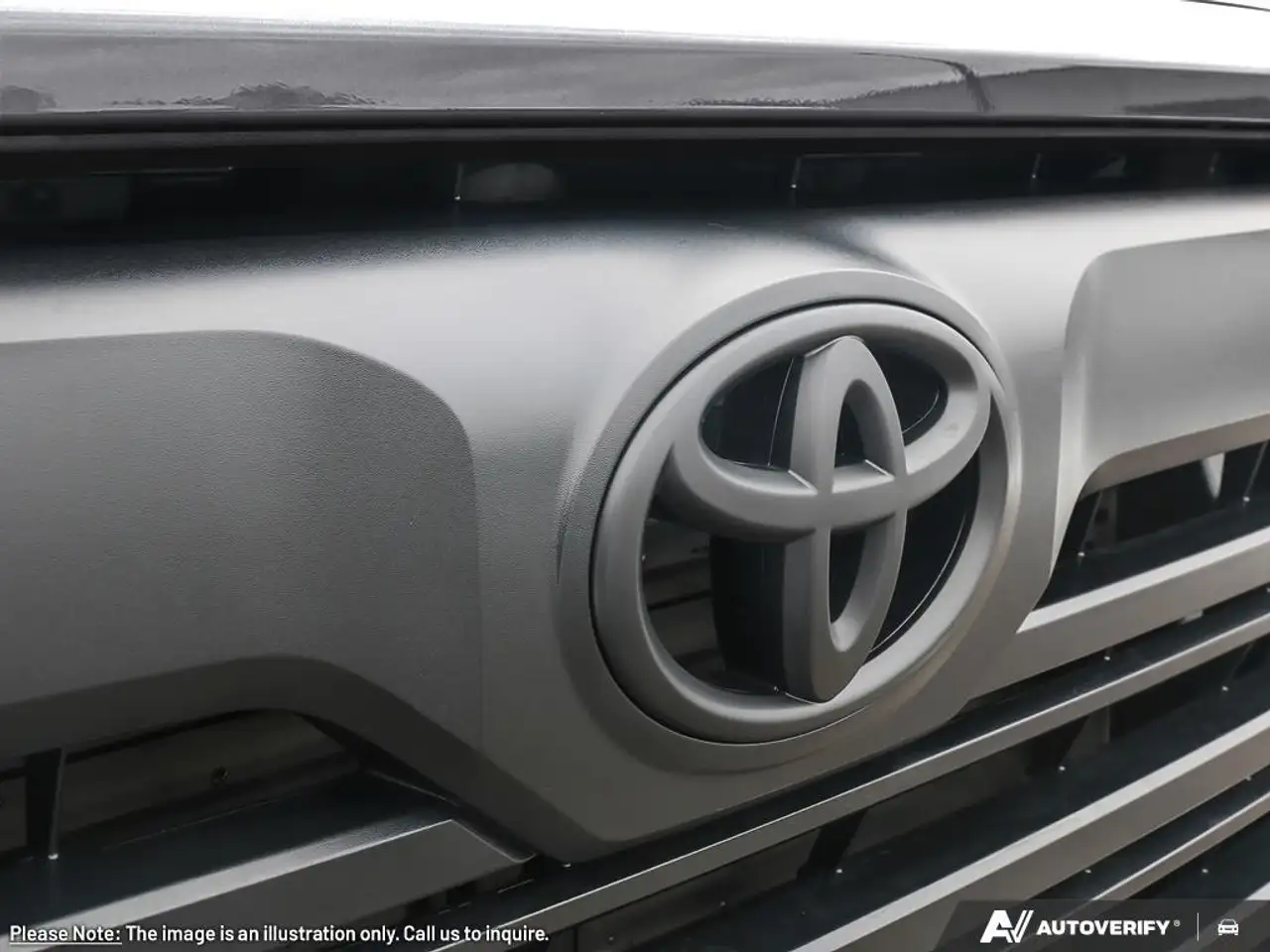 Toyota Tundra снимка Toyota Tundra