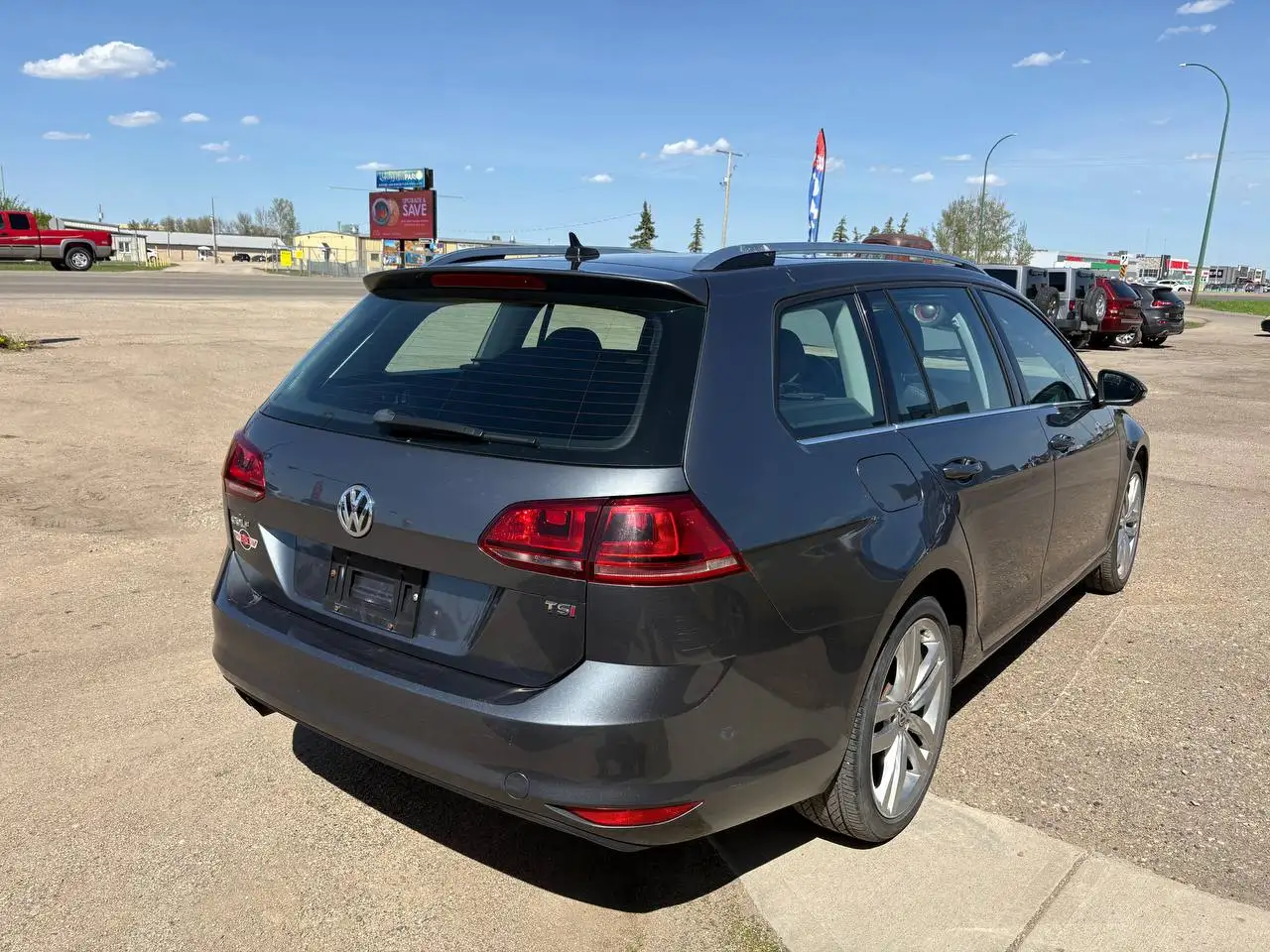 Volkswagen Golf photo Volkswagen Golf