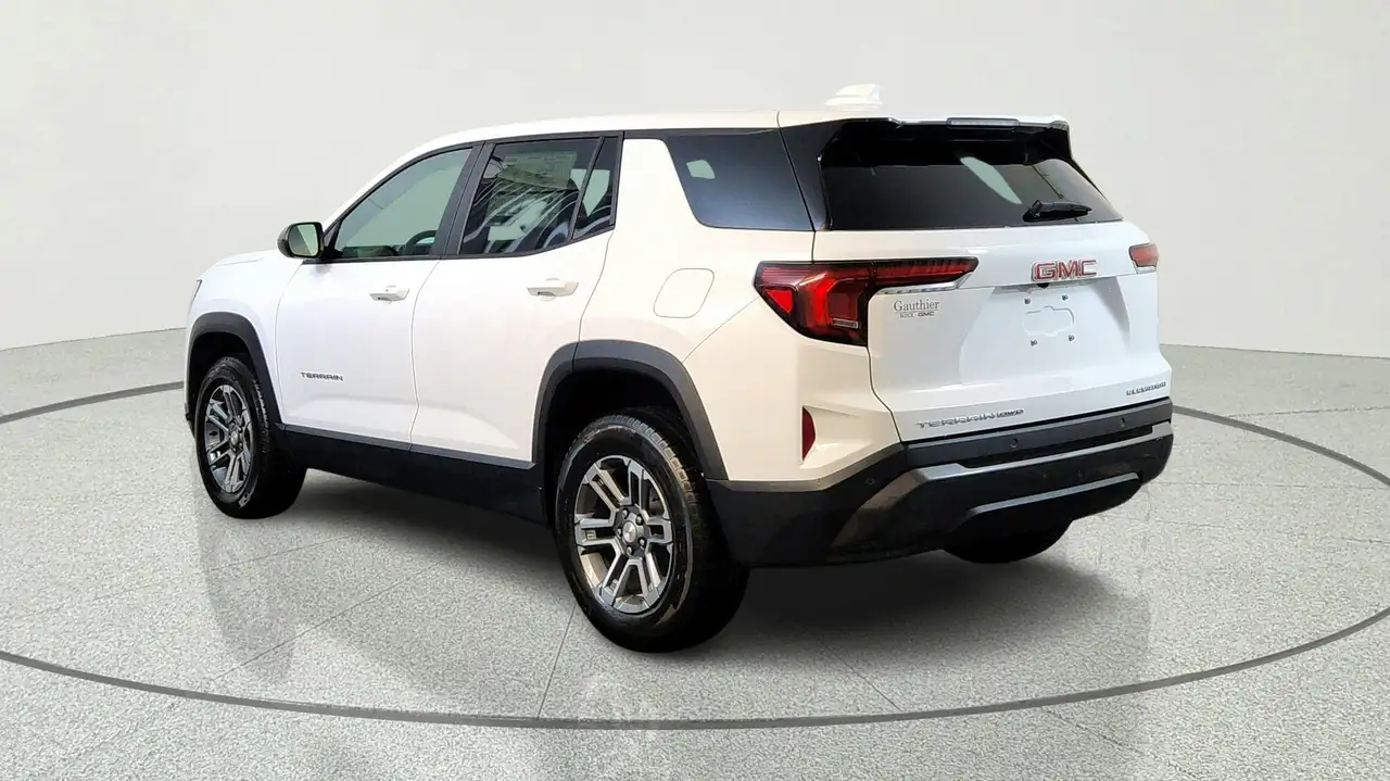 GMC Terrain photo GMC Terrain