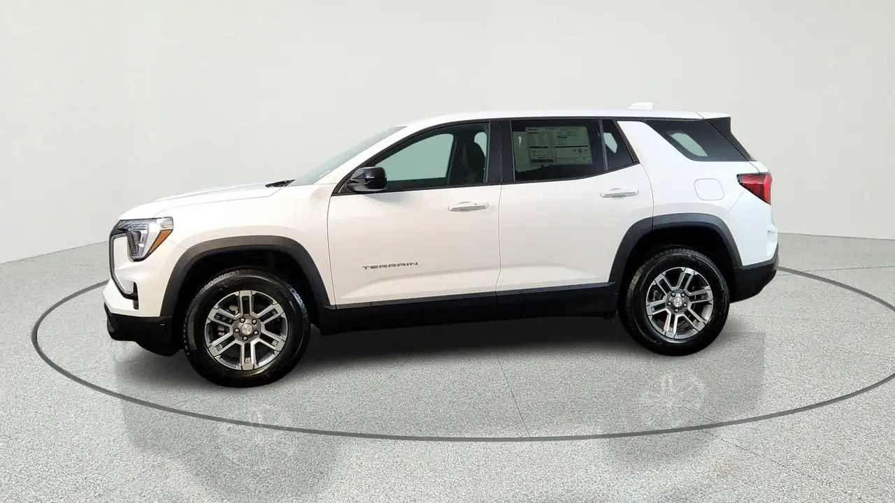 GMC Terrain photo GMC Terrain