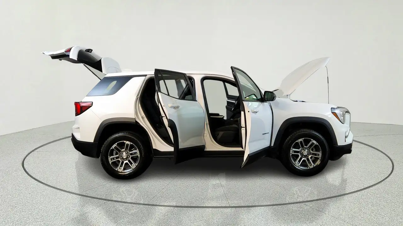 GMC Terrain photo GMC Terrain