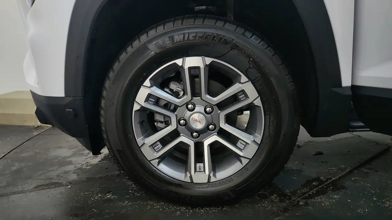 GMC Terrain photo GMC Terrain