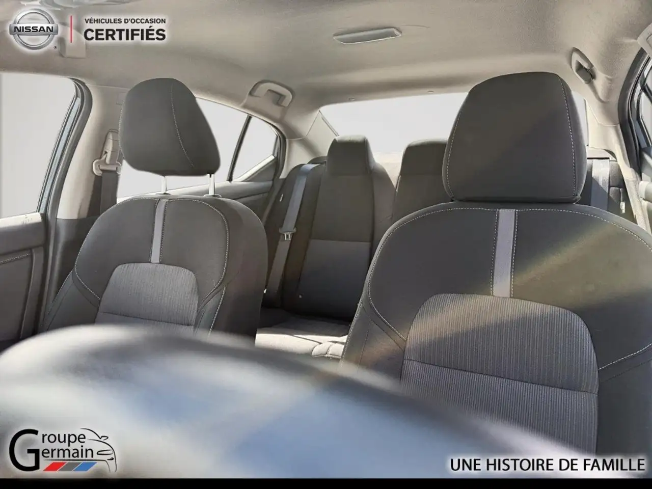 Nissan Sentra снимка Nissan Sentra
