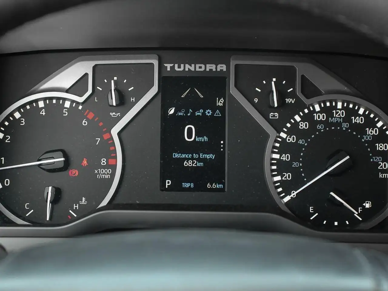 Toyota Tundra photo Toyota Tundra