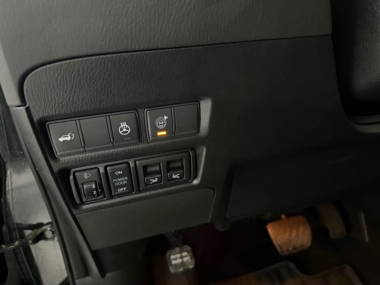 Infiniti QX80 снимка Infiniti QX80