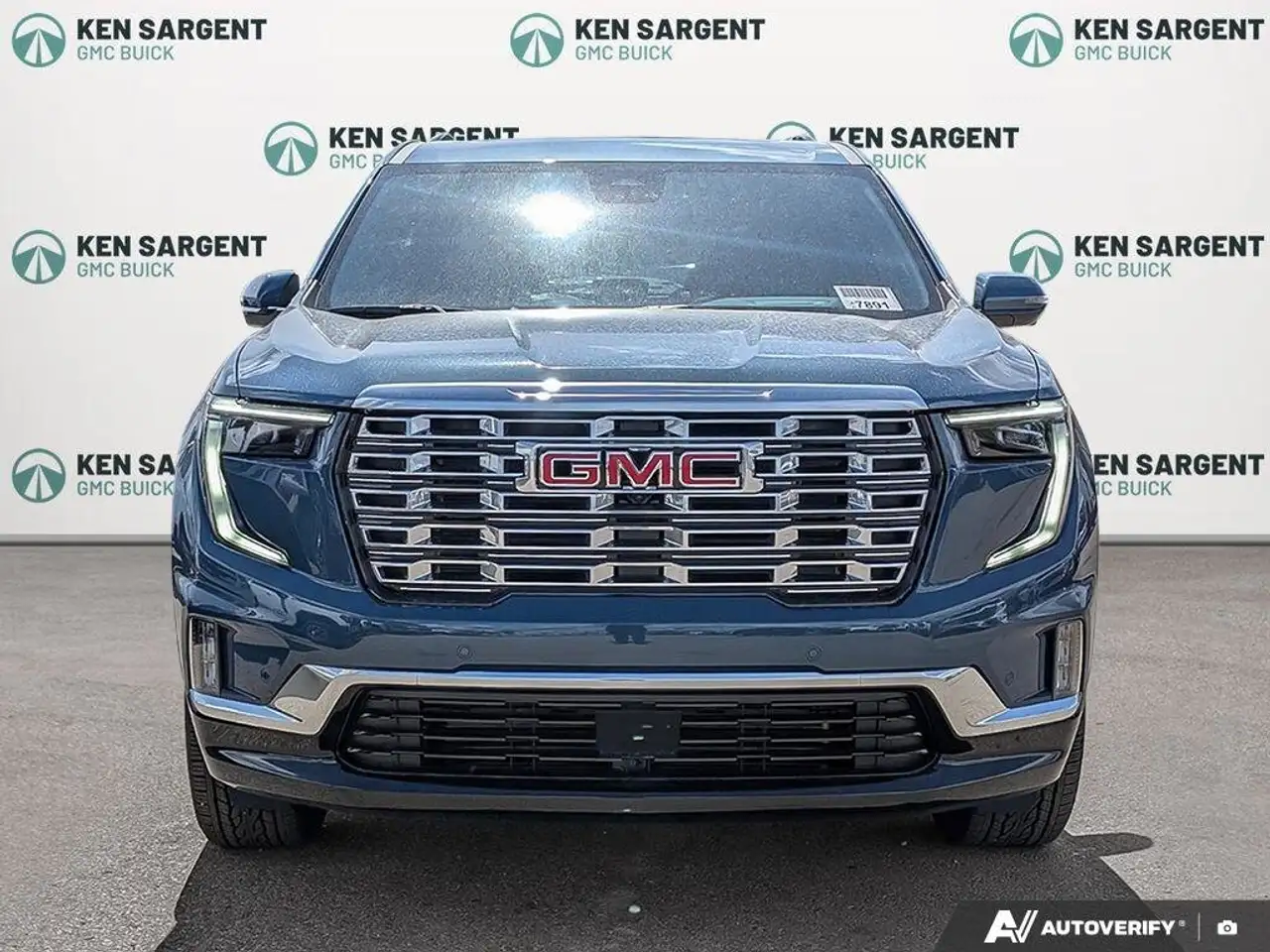 GMC Acadia снимка GMC Acadia