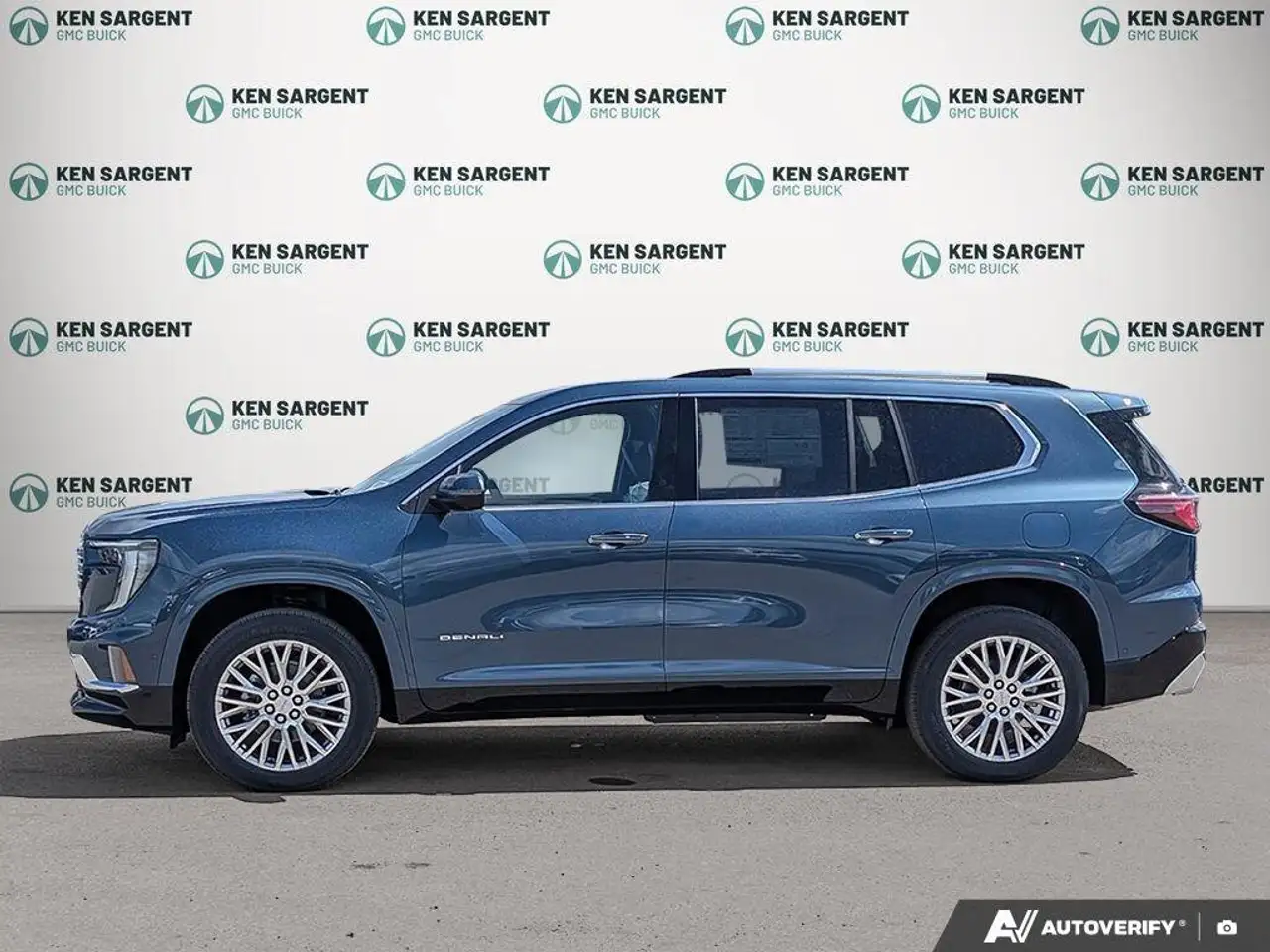 GMC Acadia снимка GMC Acadia