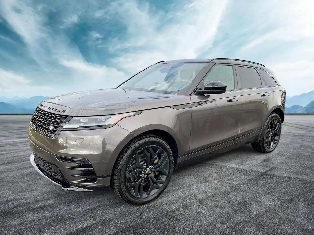 Land Rover Range Rover Velar photo Land Rover Range Rover Velar