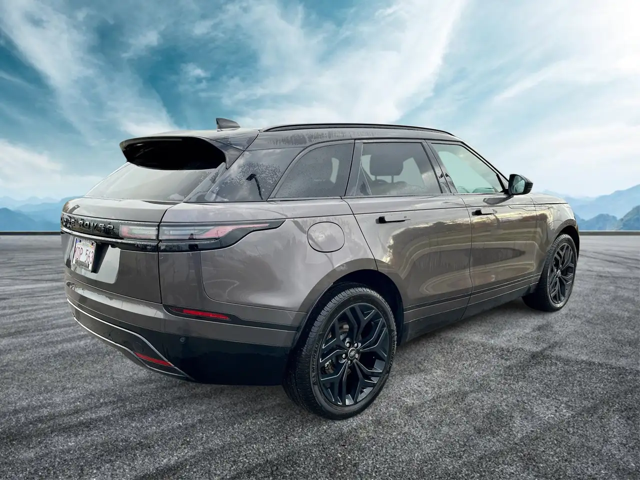 Land Rover Range Rover Velar photo Land Rover Range Rover Velar