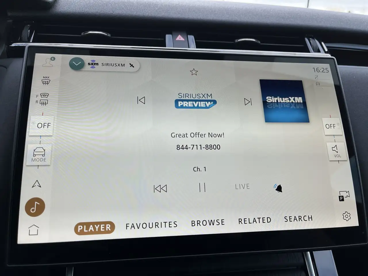 Land Rover Range Rover Velar photo Land Rover Range Rover Velar