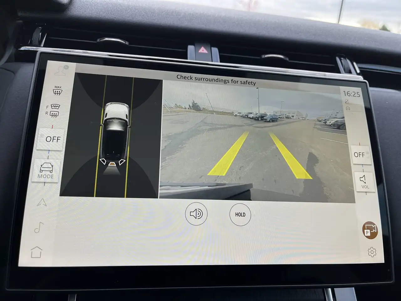 Land Rover Range Rover Velar photo Land Rover Range Rover Velar