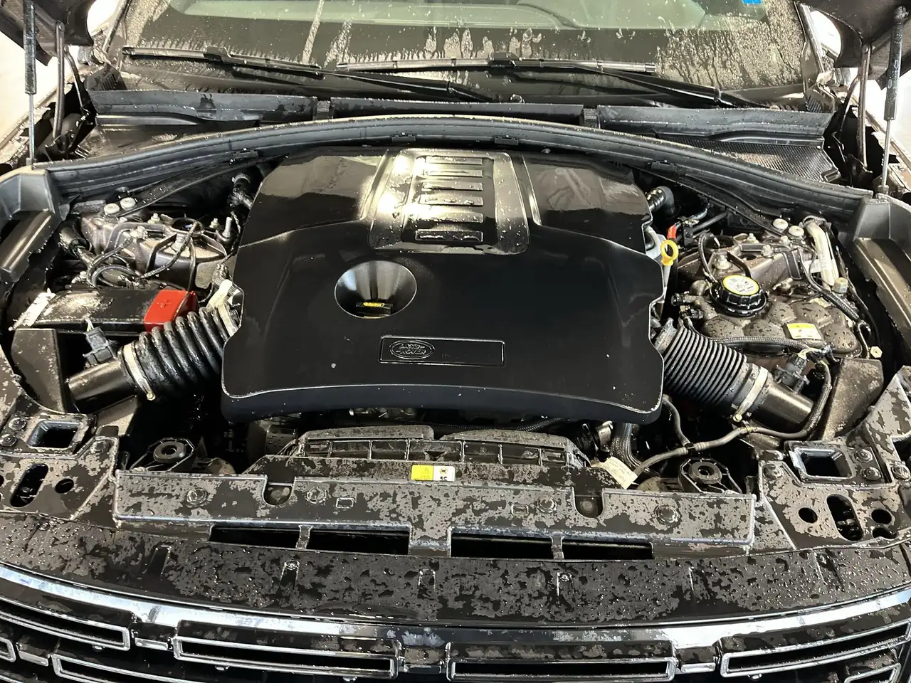 Land Rover Range Rover Velar photo Land Rover Range Rover Velar