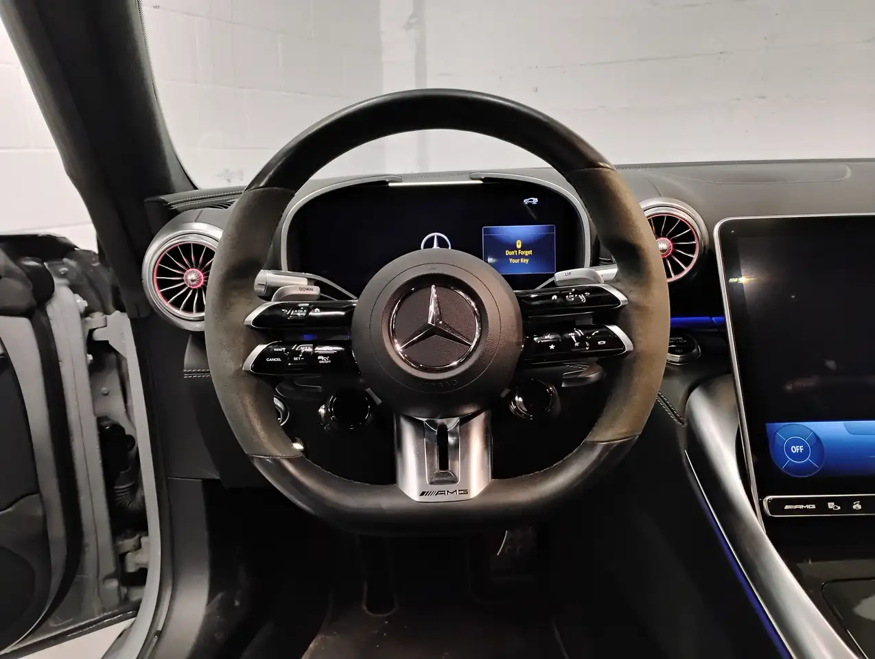 Mercedes-Benz SL photo Mercedes-Benz SL
