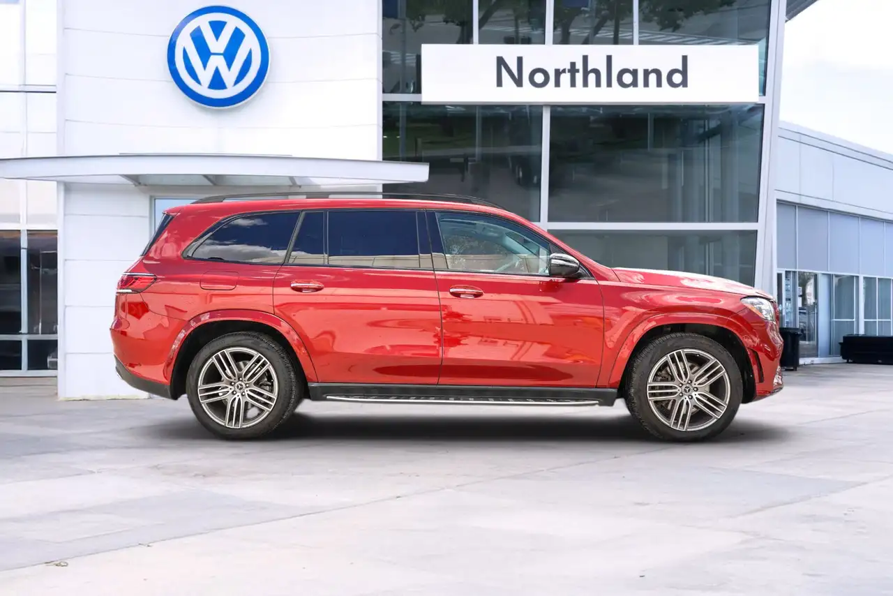 Mercedes-Benz GLS снимка Mercedes-Benz GLS