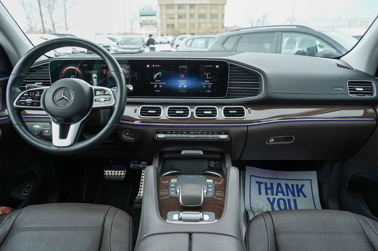 Mercedes-Benz GLS снимка Mercedes-Benz GLS
