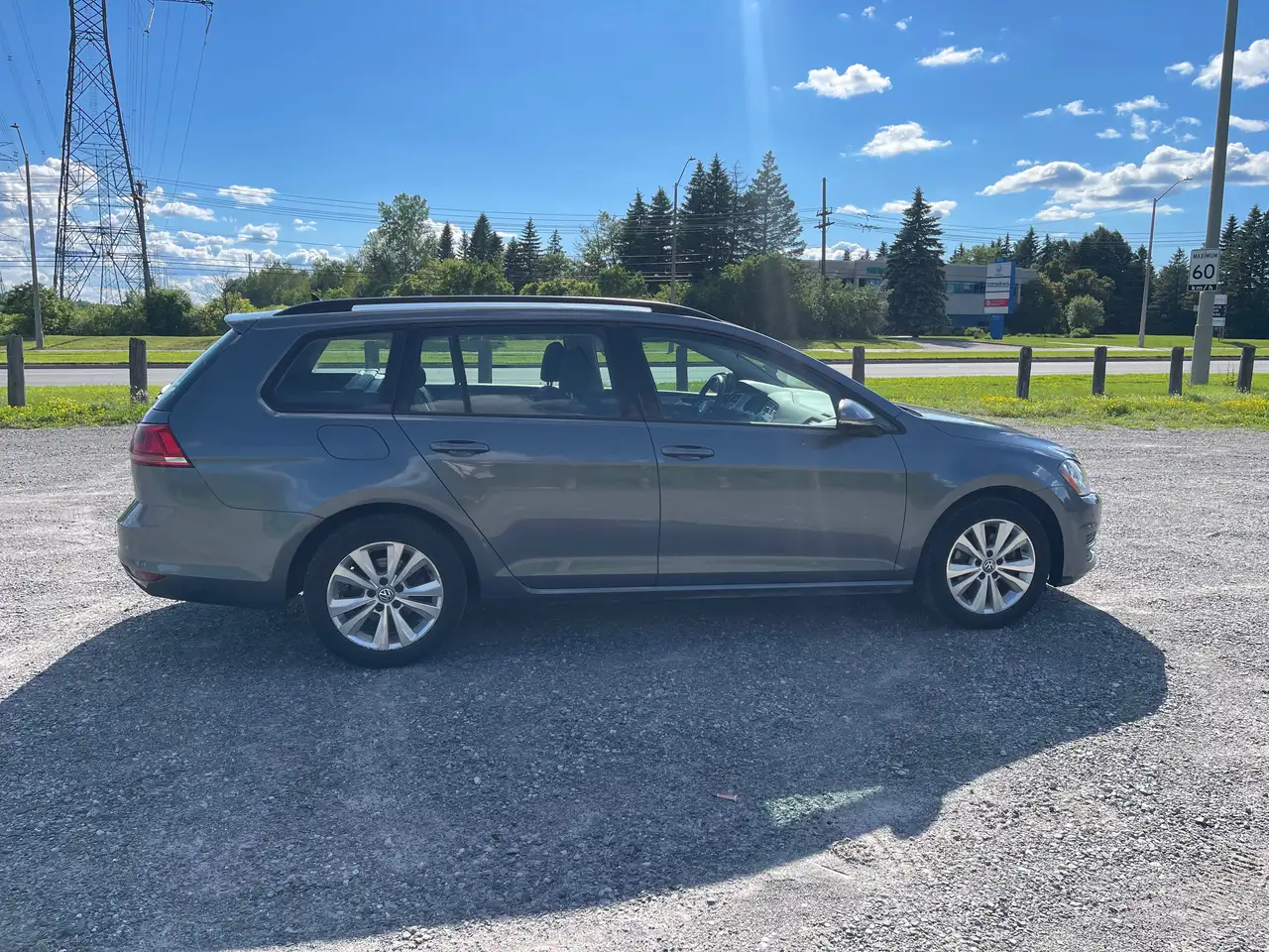 Volkswagen Golf photo Volkswagen Golf