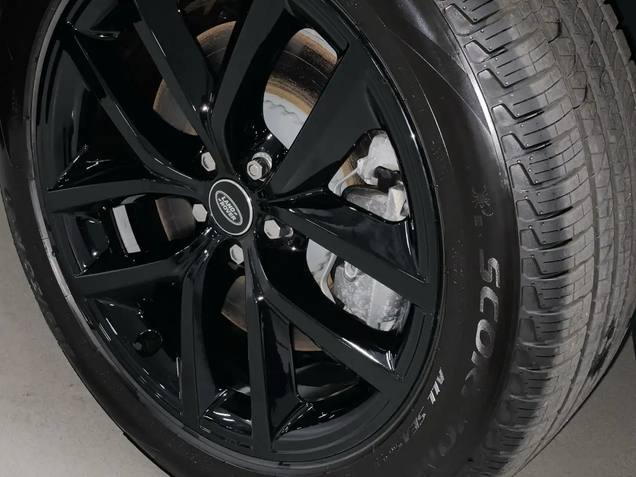 Land Rover Range Rover Velar снимка Land Rover Range Rover Velar