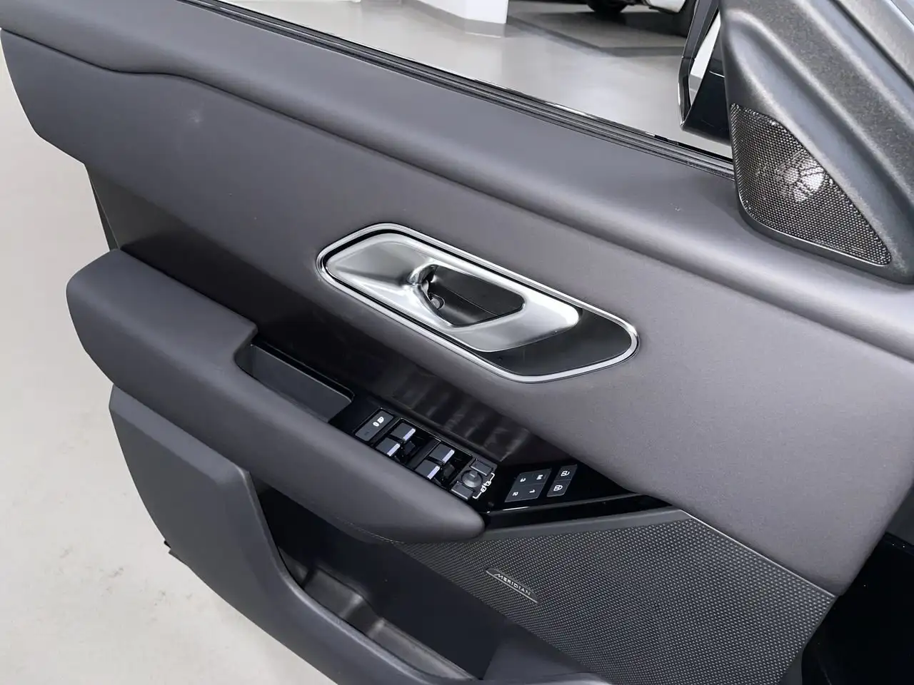 Land Rover Range Rover Velar снимка Land Rover Range Rover Velar