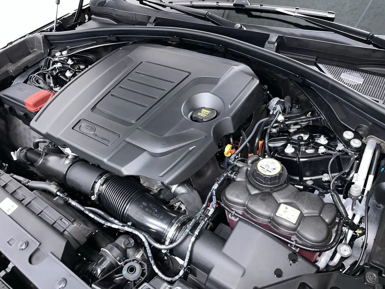 Land Rover Range Rover Velar снимка Land Rover Range Rover Velar