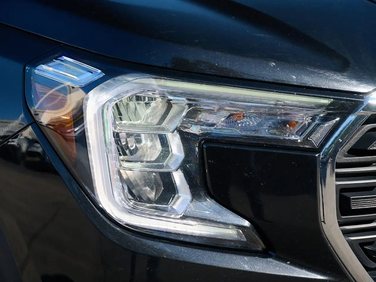 GMC Terrain photo GMC Terrain