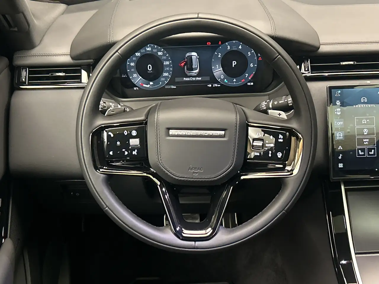 Land Rover Range Rover Velar photo Land Rover Range Rover Velar